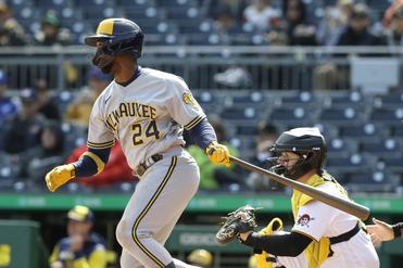 REPORT: Brewers Sign OF Andrew McCutchen - Bleacher Nation