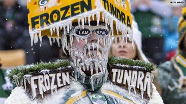 Green Bay Packers: Packers fans to face a frozen Tundra in