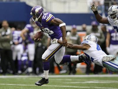 Adrian Peterson not ready to retire: 'I haven't officially hung it