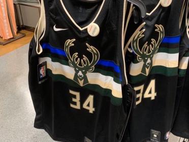 Bucks unveil new black alternate uniforms