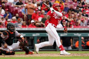 Milwaukee Brewers: Eugenio Suarez Injury Update Won't Lower Trade Cost for Slugging 3rd Baseman's Suitors (Brewers Shouldn't Bite) 2 Milwaukee Brewers, MLB Trade Deadline, Eugenio Suarez