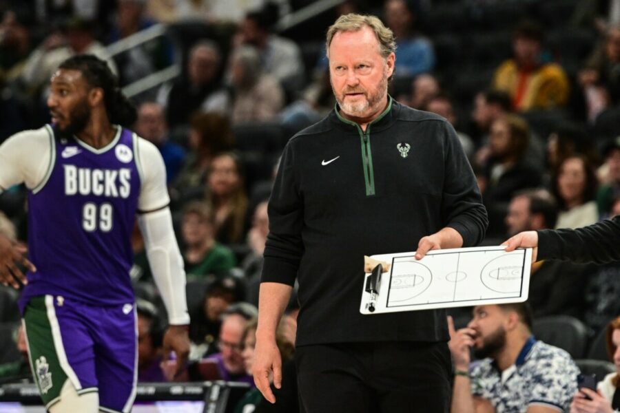 Milwaukee Bucks Nick Nurse Mike Budenholzer