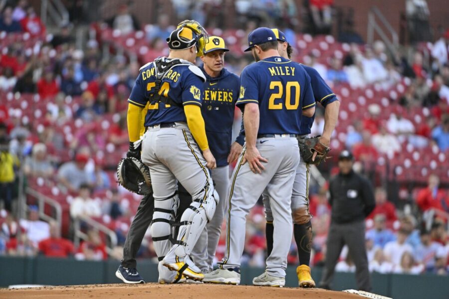 Milwaukee Brewers, Brewers News, Wade Miley