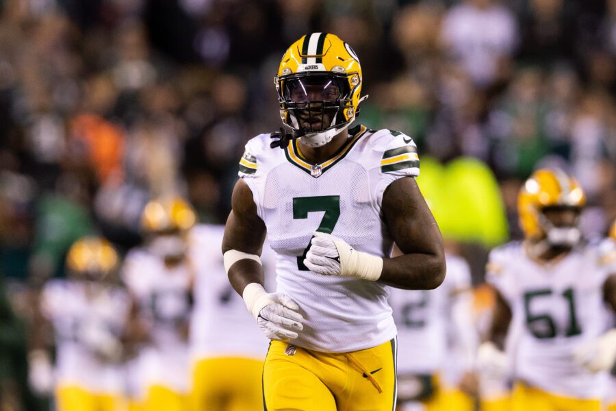 Nov 27, 2022; Philadelphia, Pennsylvania, USA; Green Bay Packers linebacker Quay Walker (7) runs out of the tunnel for action against the Philadelphia Eagles at Lincoln Financial Field. Mandatory Credit: Bill Streicher-USA TODAY Sports