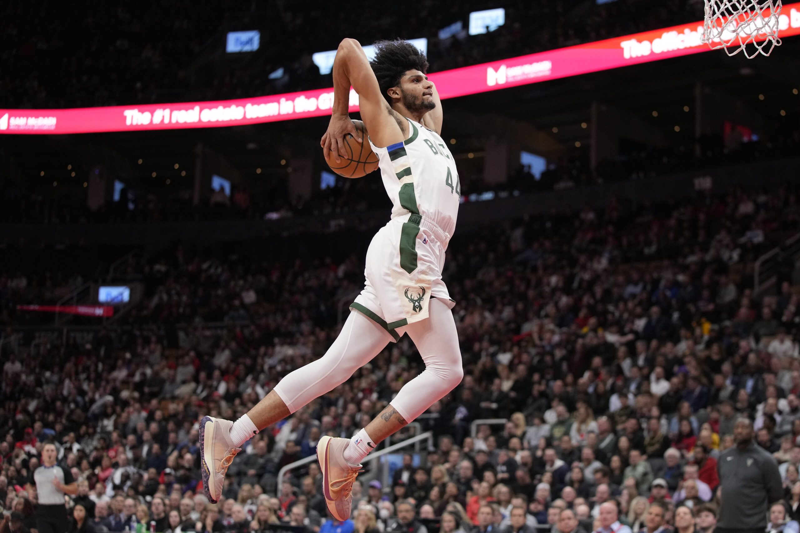 Nov 1, 2023; Toronto, Ontario, CAN; Milwaukee Bucks guard Andre Jackson Jr. (44) dunks the ball during the second half of the game against the Toronto Raptors at Scotiabank Arena. Mandatory Credit: John E. Sokolowski-USA TODAY Sports