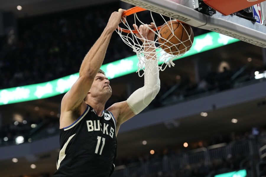 Milwaukee Bucks, Brook Lopez