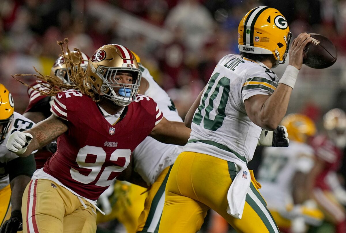 San Francisco 49ers defensive end Chase Young (92) pressures Green Bay Packers quarterback Jordan Love (10) during the third quarter of their NFC divisional playoff game Saturday, January 20, 2024 at Levi’ Stadium in Santa Clara, California. The San Francisco 49ers beat the Green Bay Packers 24-21. © Mark Hoffman / Milwaukee Journal Sentinel / USA TODAY NETWORK