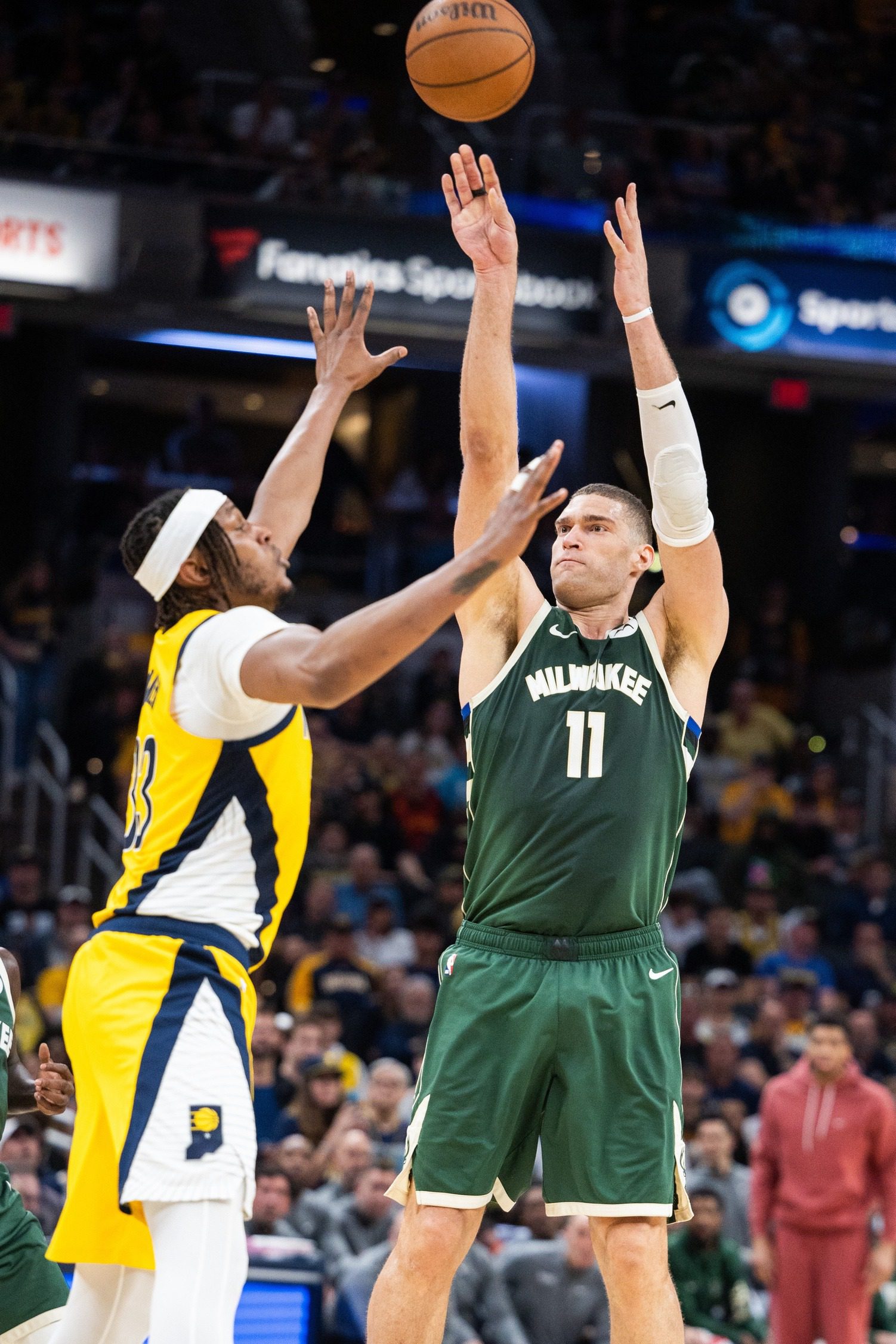 Milwaukee Bucks, Brook Lopez