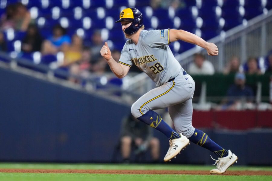 Milwaukee Brewers, Brewers News, Frankie Montas, Joey Wiemer, Jakob Junis, Cincinnati Reds, Reds News, MLB Trade Deadline