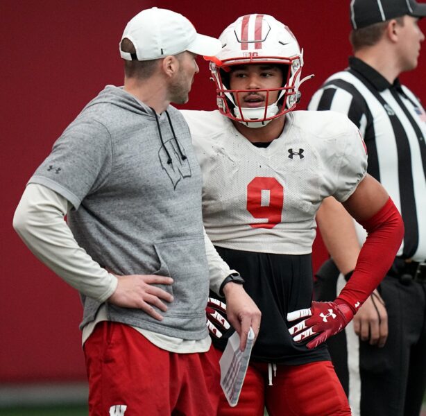 Wisconsin Badgers Safety Acknowledges 2024 Struggles Ahead of Season - "Even Our Own Fans Count Us Out" 3 Wisconsin football