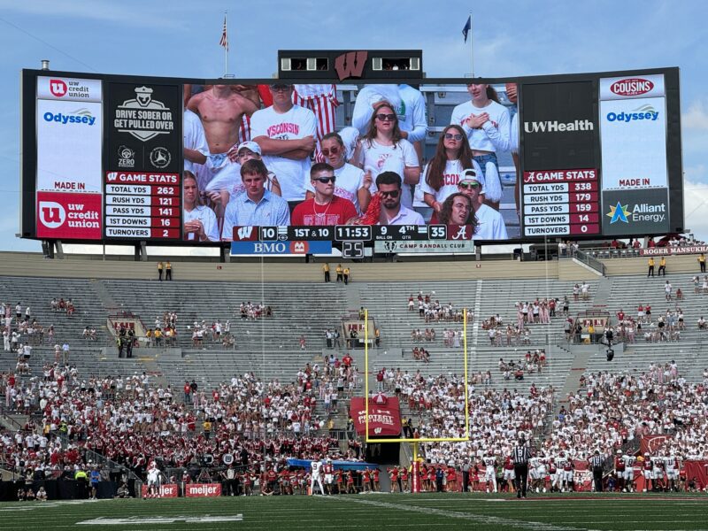 Wisconsin Football, Alabama Crimson Tide