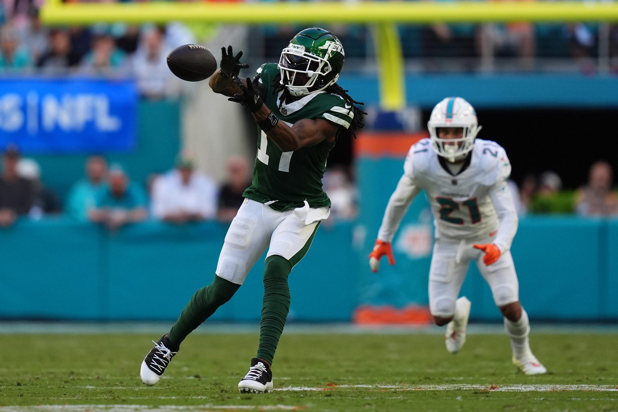 Dec 8, 2024; Miami Gardens, Florida, USA; New York Jets wide receiver Davante Adams (17) makes a catch against the Miami Dolphins during the second half at Hard Rock Stadium. Mandatory Credit: Jasen Vinlove-Imagn Images Packers