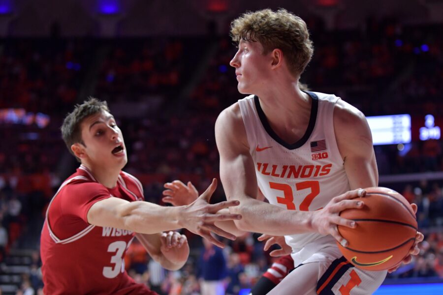 Wisconsin Badgers: Jack Janicki Compares College Basketball to Moving Chairs; Declares Love For Team as He Enters 2nd Year 1 Kasparas Jakucionis, Illinois Basketball