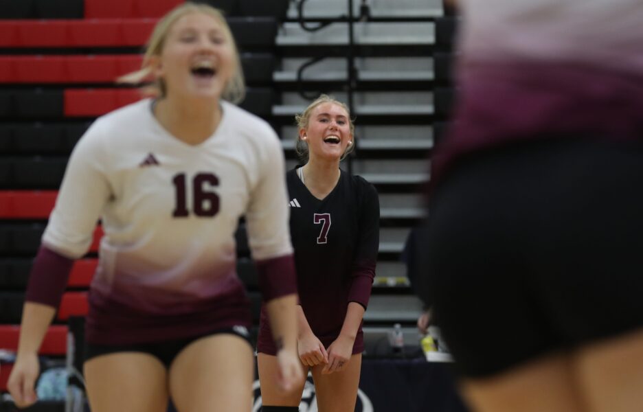 Wisconsin Badgers, Badgers Volleyball, Kristen Simon, Madison Quest, Gatorade Player of the Year