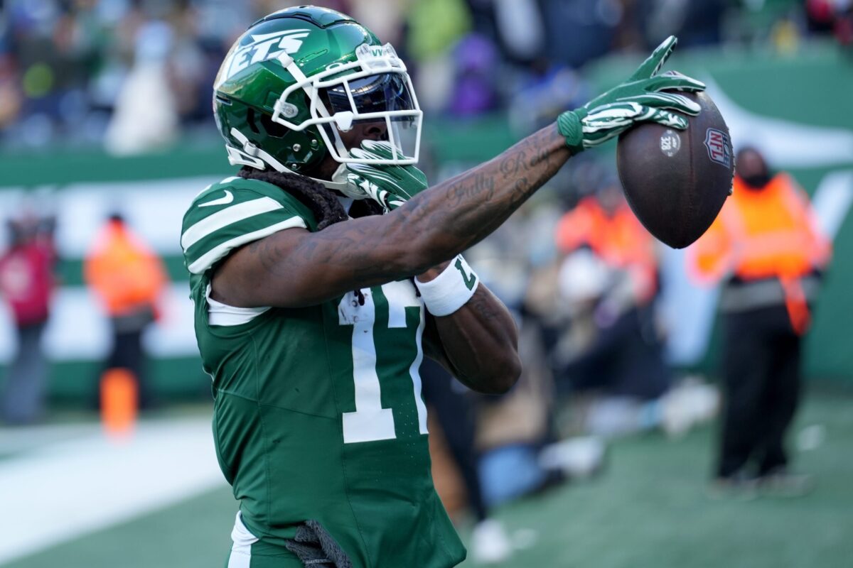 New York Jets wide receiver Davante Adams (17) celebrates after getting on the scoreboard first with a first quarter touchdown, Sunday, December 22, 2024, in East Rutherford. © Kevin R. Wexler-NorthJersey.com / USA TODAY NETWORK via Imagn Images Packers