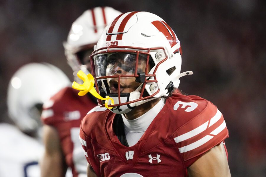 Wisconsin Badgers football cornerback Nyzier Fourqurean