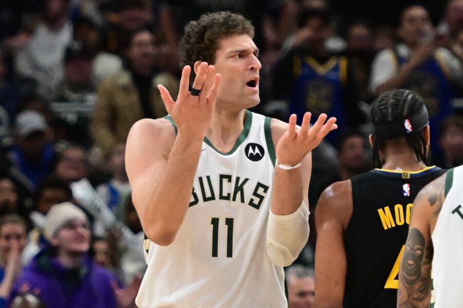 Milwaukee Bucks Center Brook Lopez (11) reacts after a foul