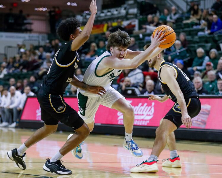 Green Bay Phoenix guard Ben Tweedy