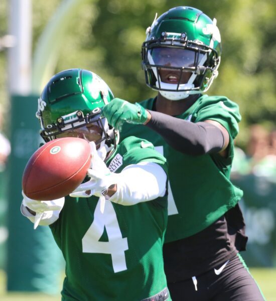 Cornerback, DJ Reed has the ball knocked away by Sauce Gardner at practice