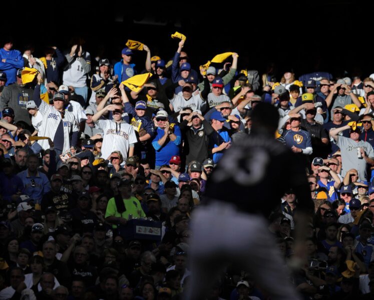 Milwaukee Brewers fans