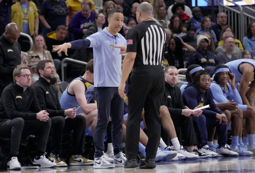 Marquette Golden Eagles coach Shaka Smart