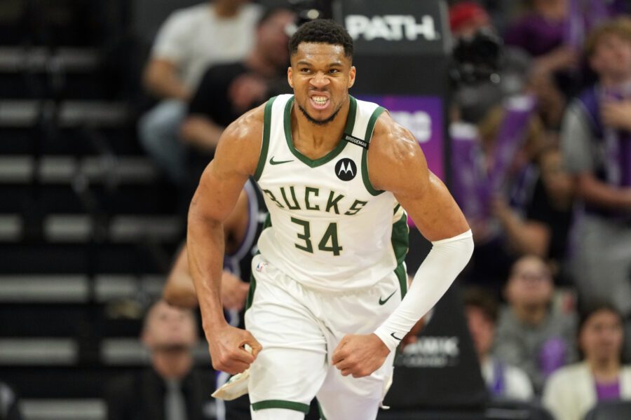 Giannis Antetokounmpo, Milwaukee Bucks, Sacramento Kings