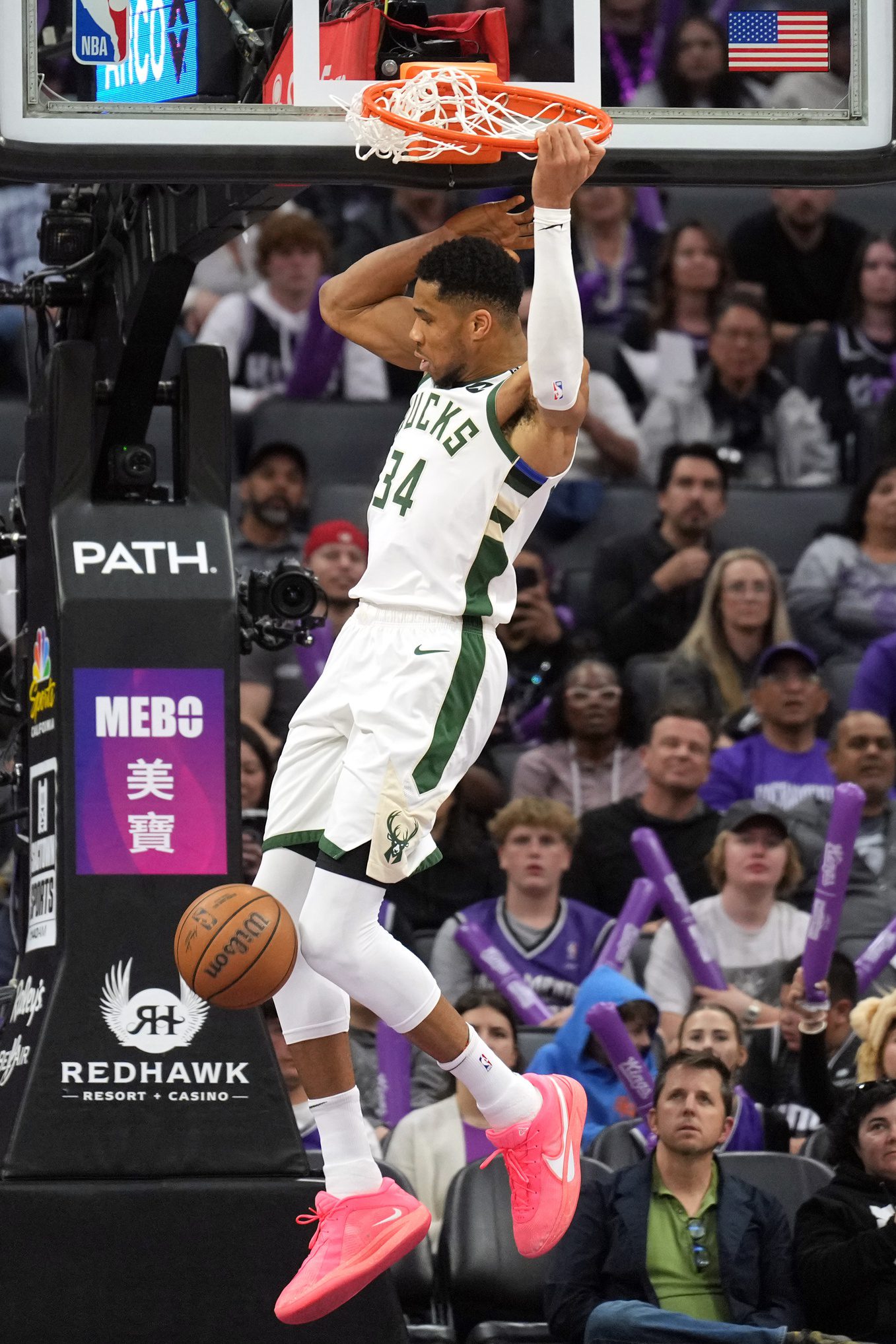 Milwaukee Bucks, Giannis Antetokounmpo, Sacramento Kings