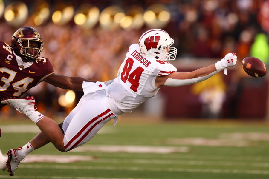 Wisconsin Badgers Pride Jake Ferguson Drops 5 Places in PFF's Best NFL Tight Ends for 2025 1 Wisconsin Badgers football alum Jake Ferguson
