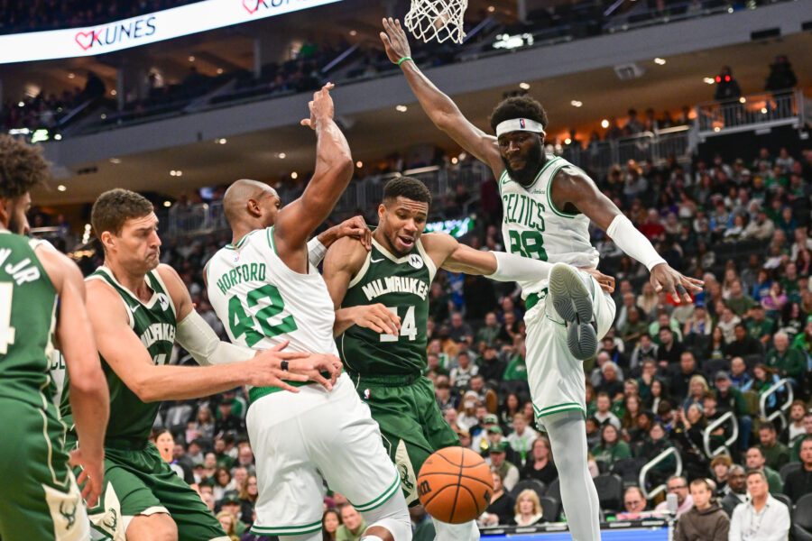 Bucks News: Giannis Antetokounmpo Should Consider Bitter Rival Says 13-Year NBA Veteran - 'They Got a Great Coaching Staff' 1 USATSI 24730350