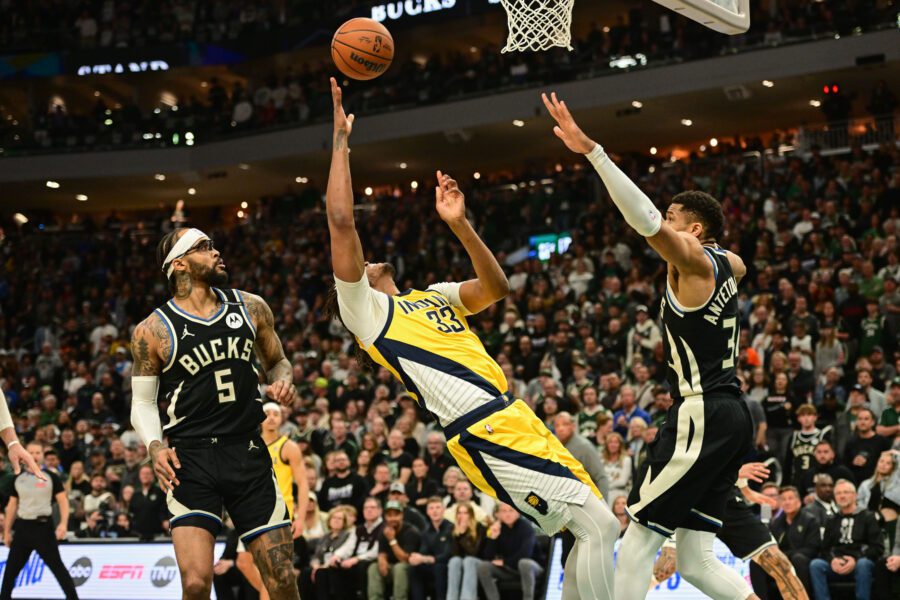 Giannis Antetokounmpo, Gary Trent Jr., Milwaukee Bucks