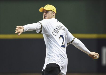 Pat Connaughton, MLB