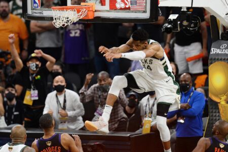 Giannis Antetokounmpo, Milwaukee Bucks