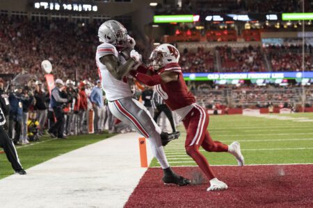 Wisconsin Badgers cornerback Nyzier Fourqurean