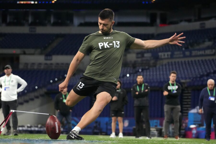 Green Bay Packers, Alex Hale