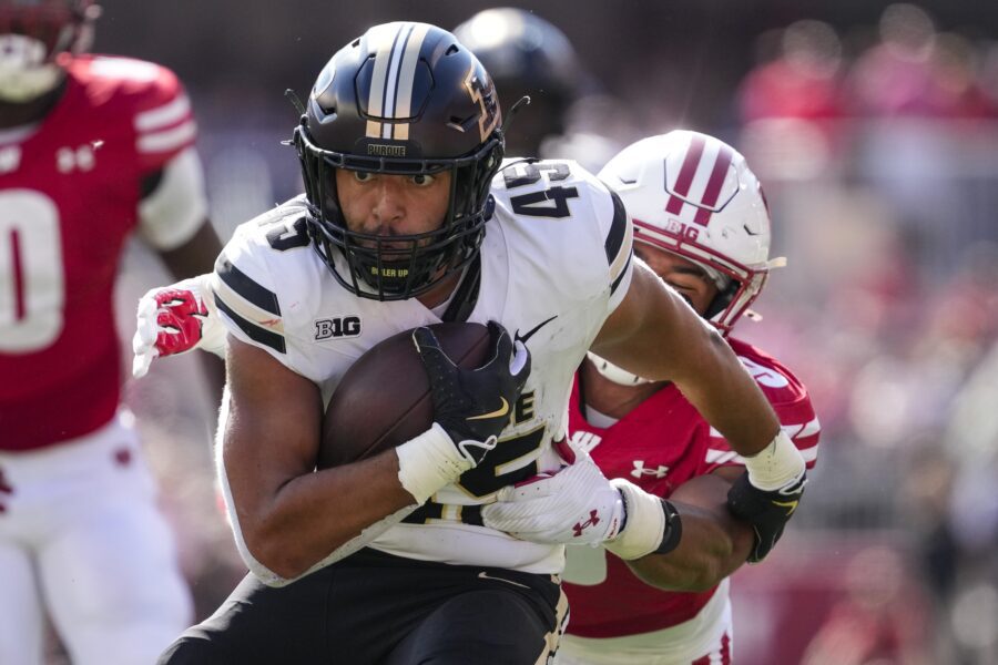 Wisconsin Badgers Safety Acknowledges 2024 Struggles Ahead of Season - "Even Our Own Fans Count Us Out" 2 USATSI 24411660 168400517 lowres