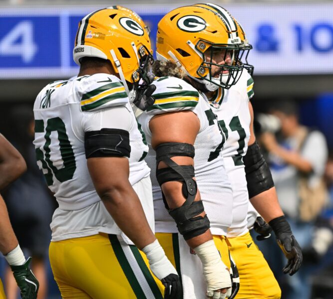 Zach Tom signs in Packers offseason