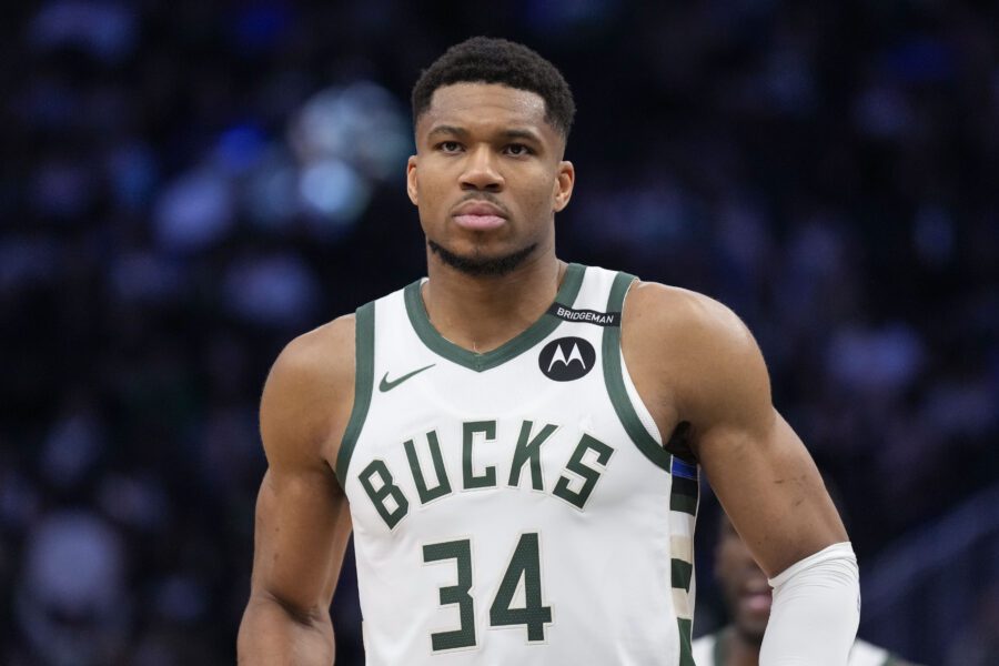 Giannis Antetokounmpo, Milwaukee Bucks, Jon Horst