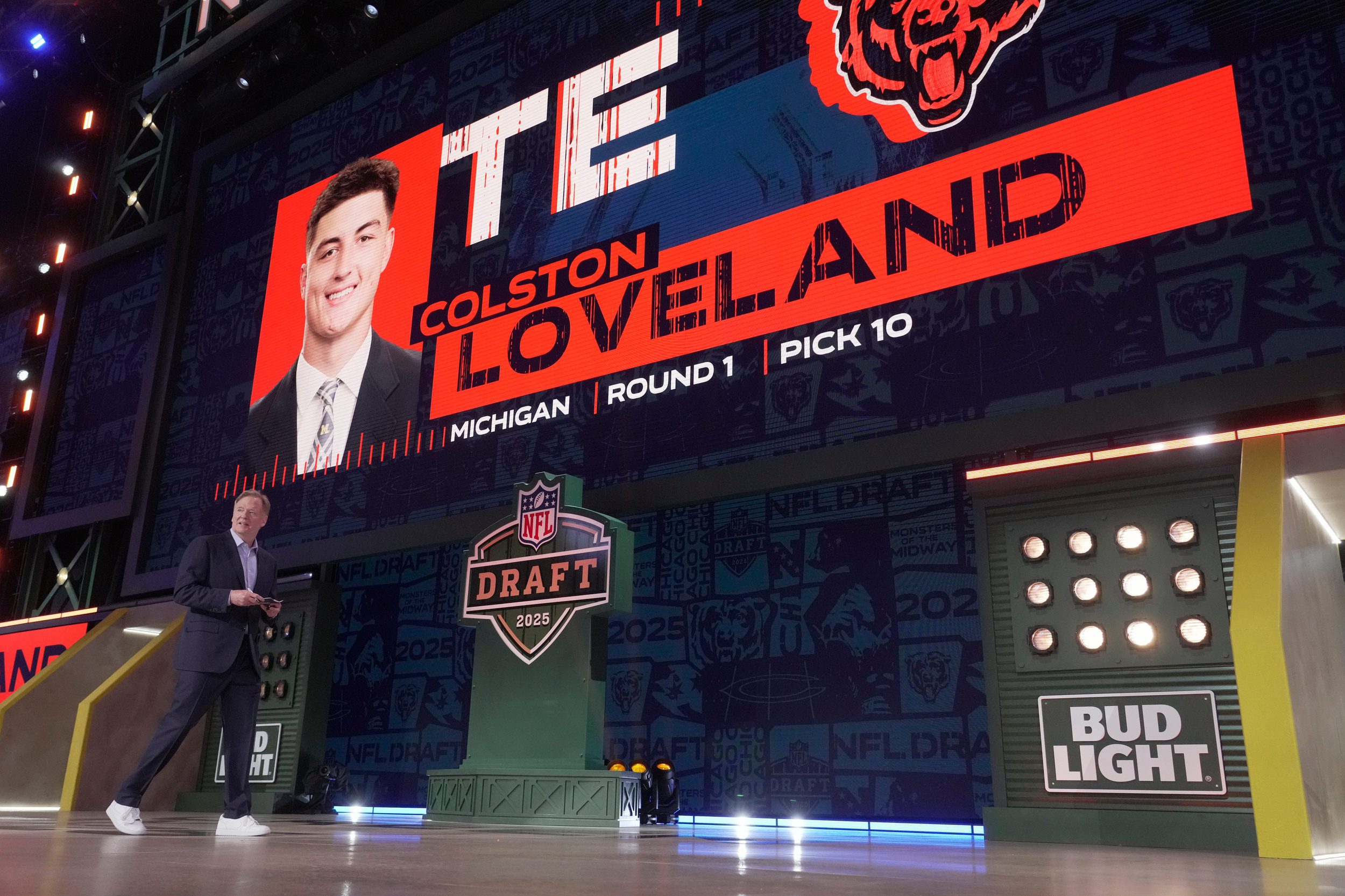 Green Bay Packers: Colston Loveland Turns Cheesehead ‘Best Friend’ Into a Chicago Bears Believer 1 Colston Loveland, Chicago Bears