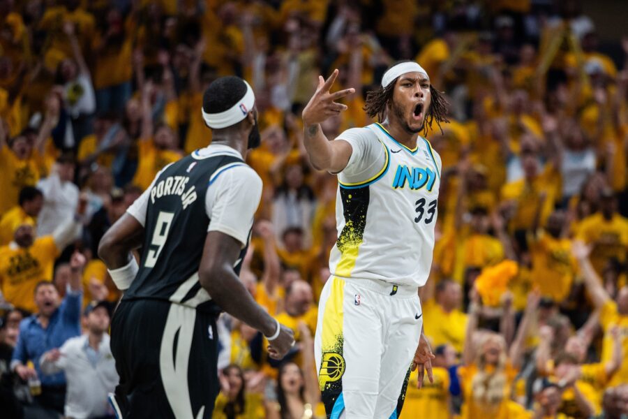 Milwaukee Bucks: Myles Turner Names Dallas Icon His Favorite Childhood Great, Talks Emojis, Pets & More in Cozy Q&A 1 Myles Turner, Milwaukee Bucks, Bucks news