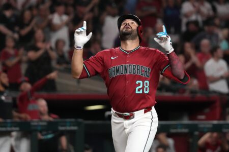 Milwaukee Brewers, Eugenio Suarez