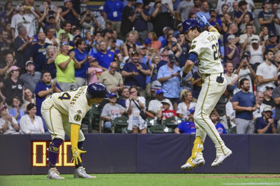 Milwaukee Brewers: Christian Yelich Says Cubs Were More Pressured After Their Impressive 8-4 Comeback Win - 'They Have Half Our Coaching Staff' 1 Christian Yelich