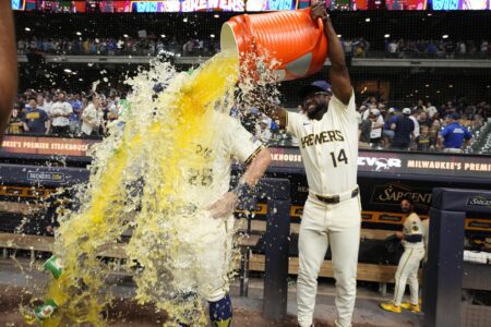 Milwaukee Brewers, MLB Trade Deadline, Andrew Vaughn, Chicago Cubs