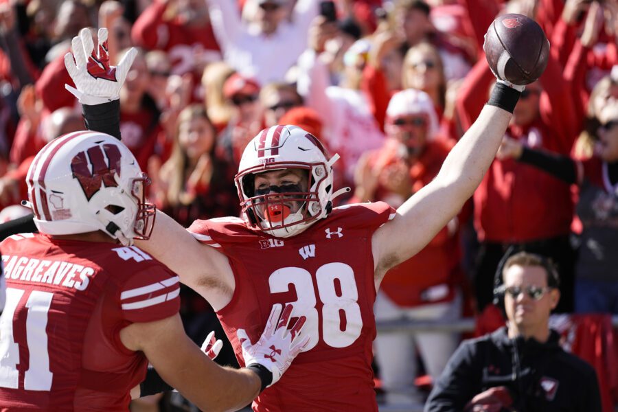 Wisconsin Badgers: Mason Reiger Appears to the Scary One Among All Enforces for 2025 - 'Kid Has the Highest Motor' 2 Wisconsin Badgers, Tucker Ashcraft