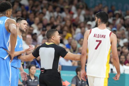 Kostas Papanikolaou, Giannis Antetokounmpo, Greece