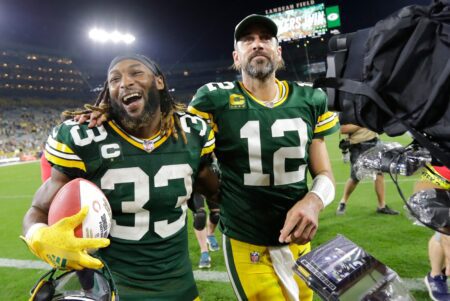 Aaron Rodgers, Aaron Jones, Green Bay Packers