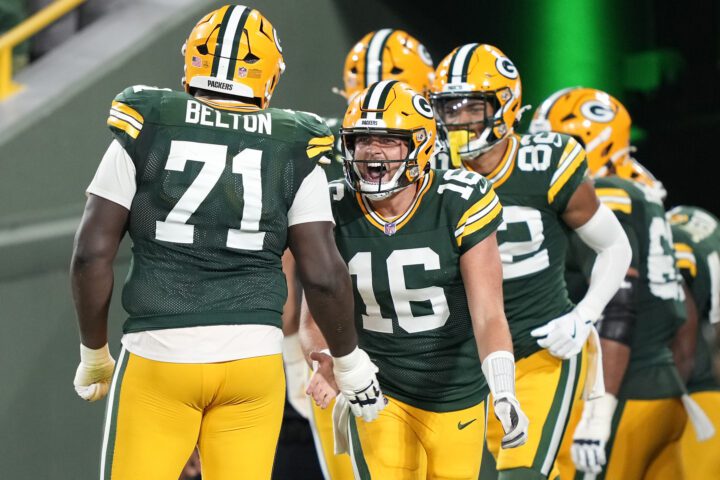 Packers' Anthony Belton Earns Praise for Staying Focused After Early Preseason Challenge