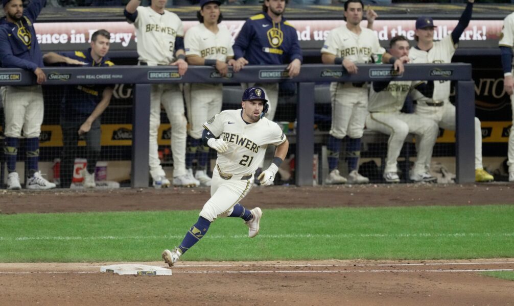 Milwaukee Brewers: Brandon Woodruff Says He Wanted to Continue Throwing Before Getting Taken Out by Pat Murphy in Weird 6th Inning 1 USATSI 26927527