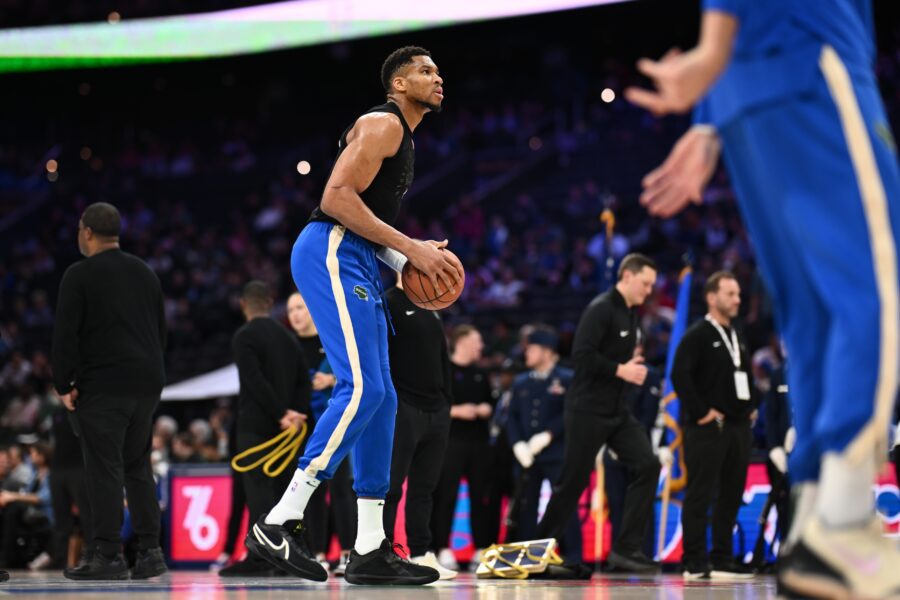 Giannis Antetokounmpo adds deadly new weapon for Greece and the Bucks 1 Apr 3, 2025; Philadelphia, Pennsylvania, USA; Milwaukee Bucks forward Giannis Antetokounmpo (34) warms up before the game against the Philadelphia 76ers at Wells Fargo Center. Mandatory Credit: Kyle Ross-Imagn Images