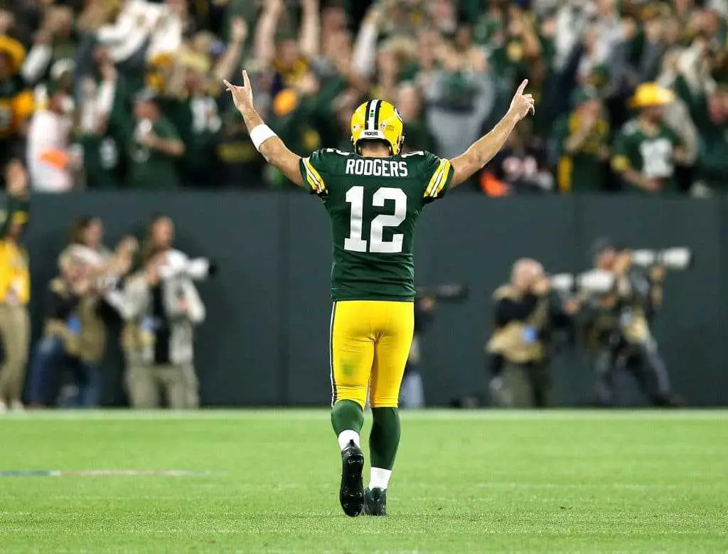 Adams won't give Packers a discount to keep Rodgers