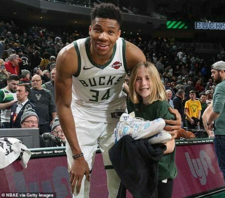 giannis gives away shoes